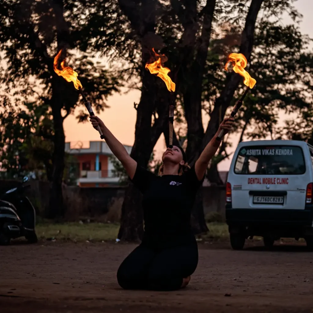 Fire Juggling Varanasi (1)